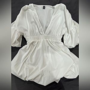 Latern sleeve balloon hem